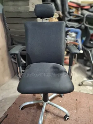 Navana Boss Chair