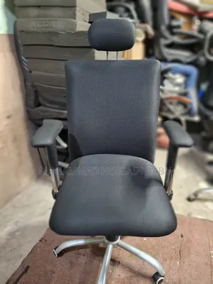 Navana Boss Chair