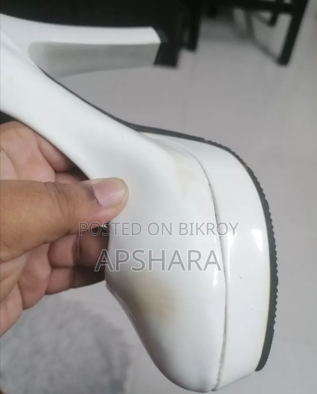White Heel Pump Shoe