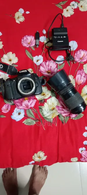Canon 60D DSLR Camera