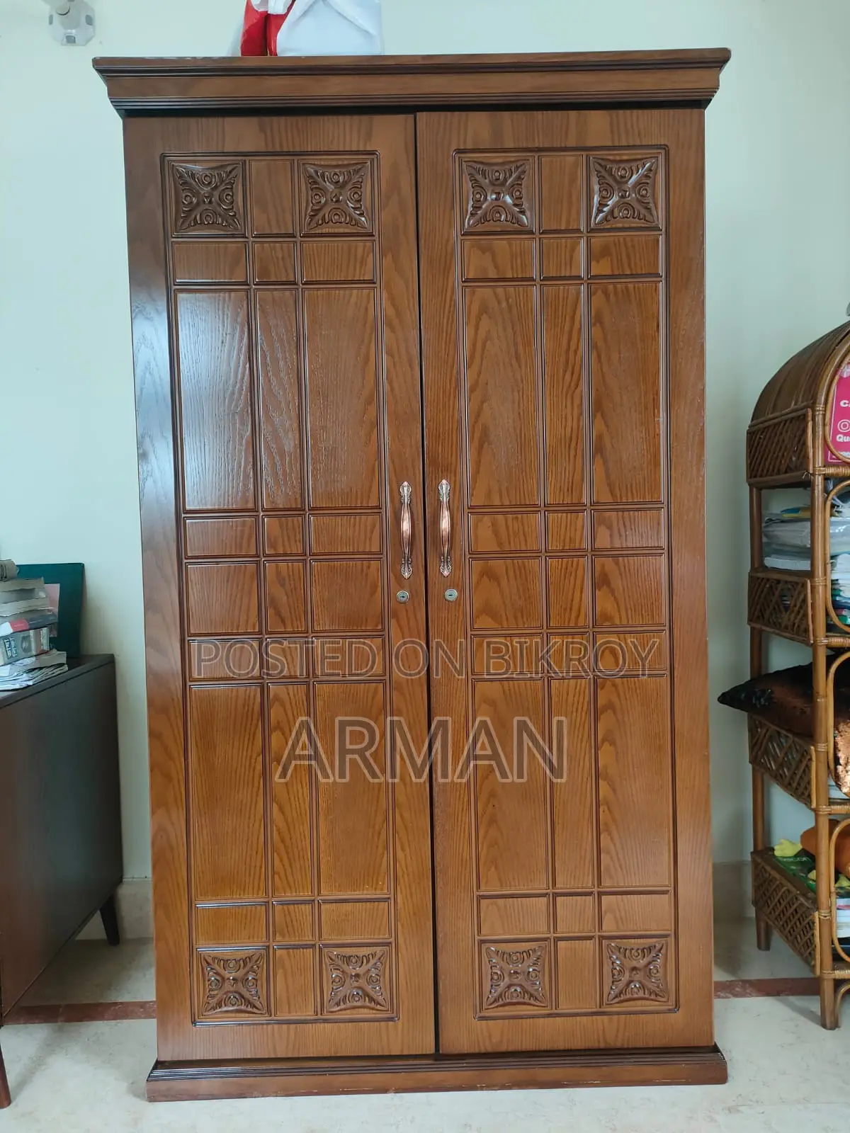 Oak Wood Almira