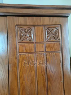 Oak Wood Almira
