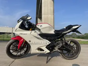 Yamaha R15M 2023 White