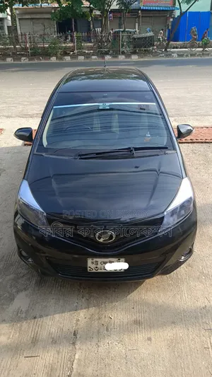 Toyota Vitz 2011 Black