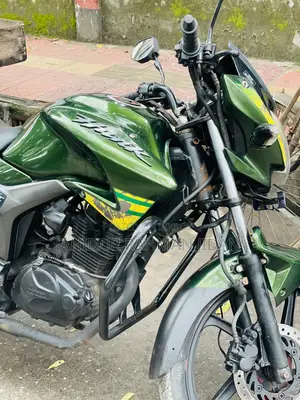 Hero Hunk 2013 Green