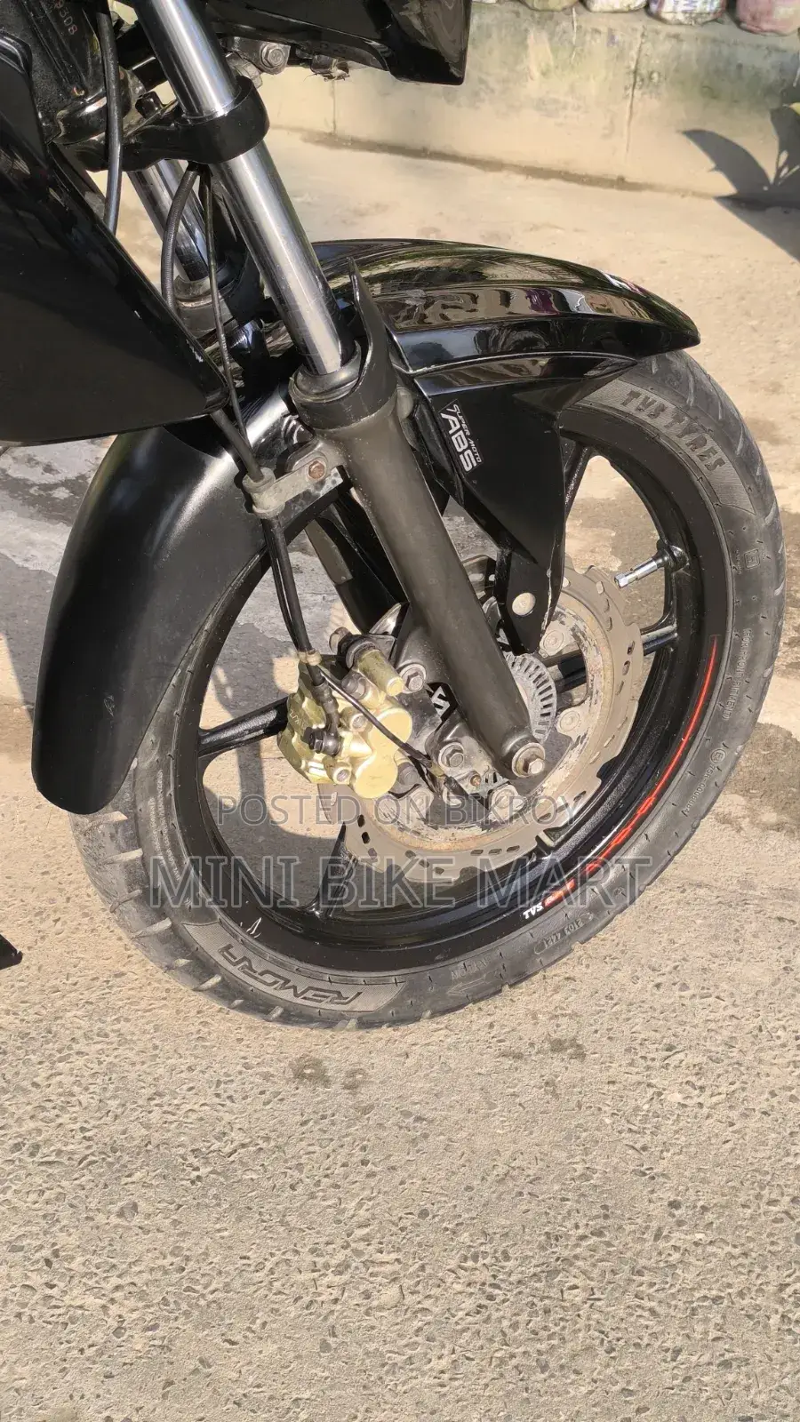 TVS Apache RTR 160 4V 2022 Black
