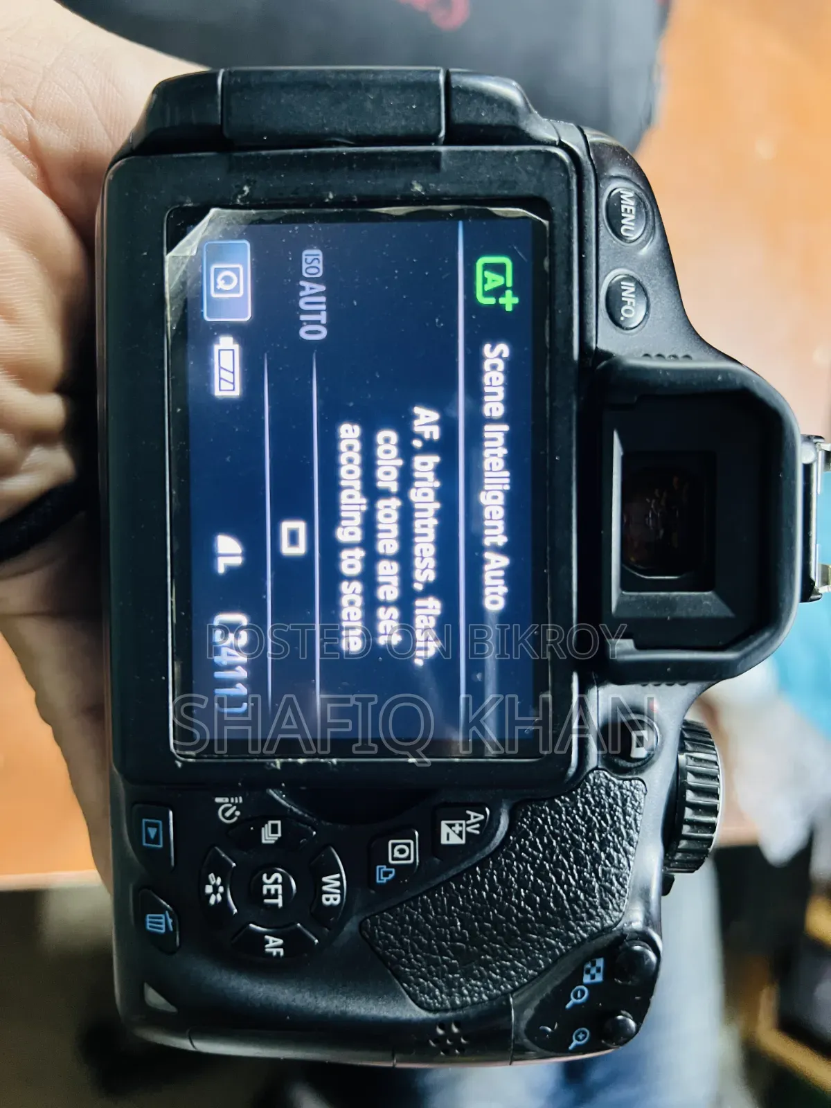 Canon Eos 700d Camera With Zoom Lens 75-300mm