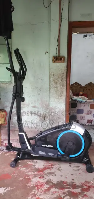Cross Running Machine Ta Bicri Hobe Vlo Conditon a Ache Ekdom Notun Er