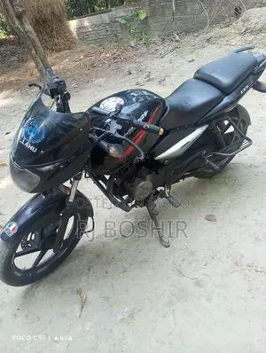 Bajaj Pulsar 135 . 2011