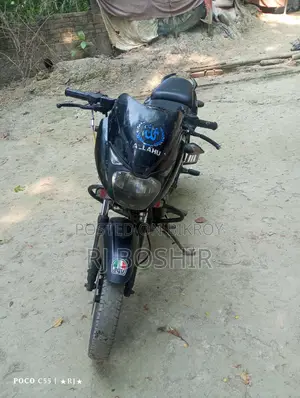 Bajaj Pulsar 135 . 2011