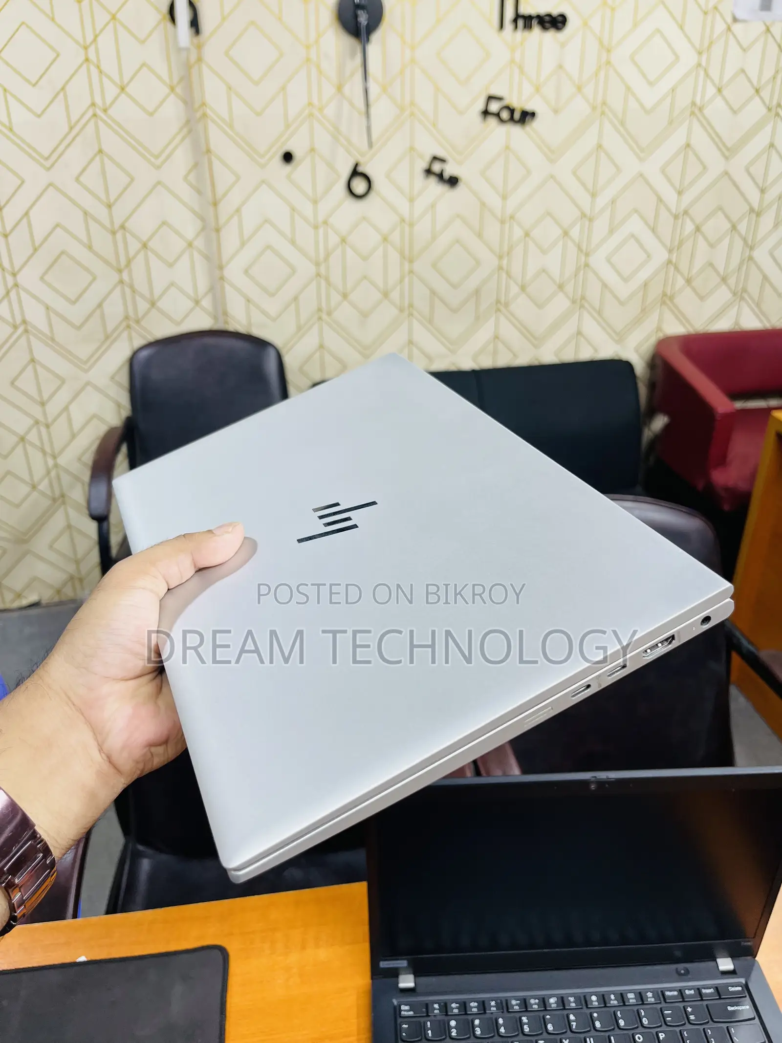 New Laptop HP EliteBook 840 G9 16GB Intel Core I5 SSD 256GB