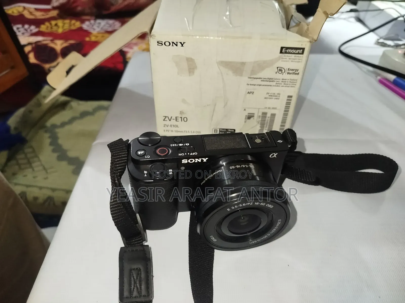 Sony Alpha Zv-E10 With E PZ 16-50mm F3.5-5.6 OSS