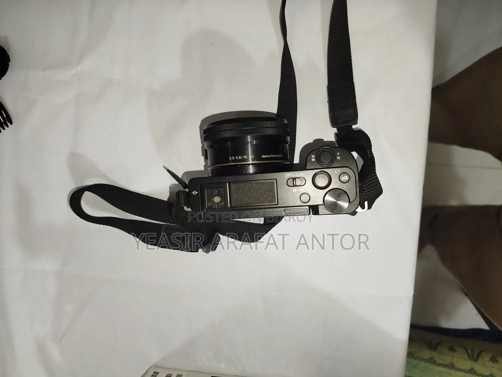 Sony Alpha Zv-E10 With E PZ 16-50mm F3.5-5.6 OSS