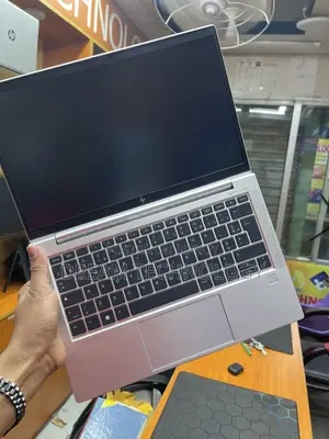 Laptop HP EliteBook 640 G9 16GB Intel Core I5 SSD 256GB