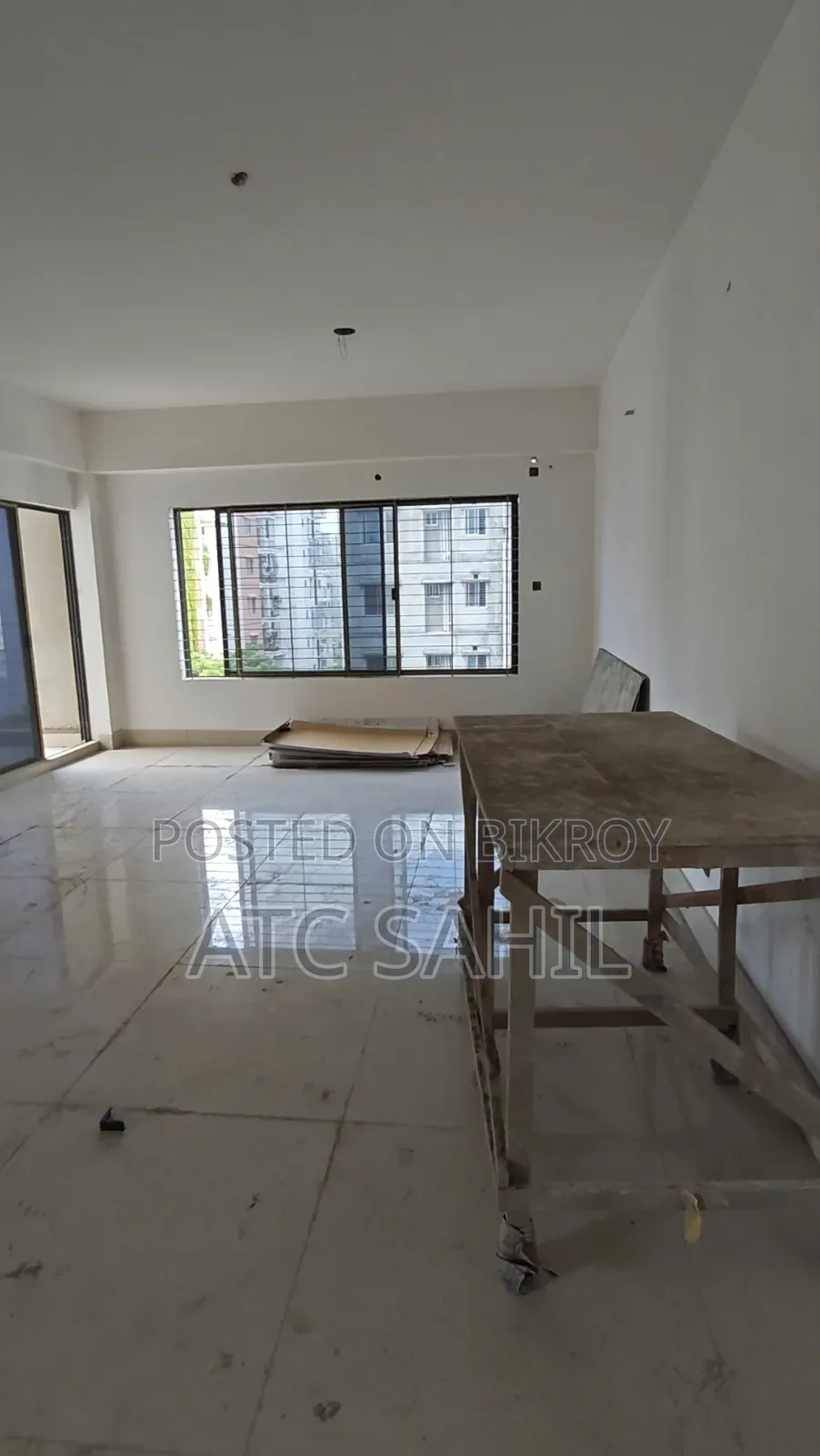 4bdrm Apartment in the South, Basundhara for Sale