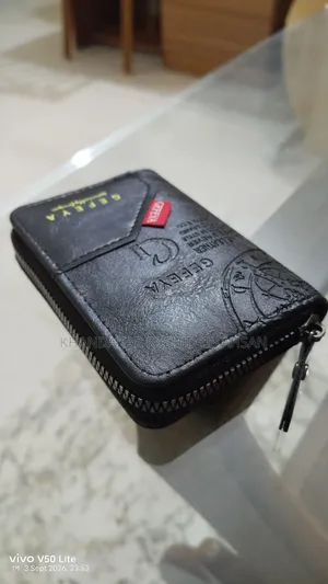 We sell Premium Card Wallets at affordable prices in retail and wholesale.