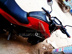Honda Hornet 2018 Red