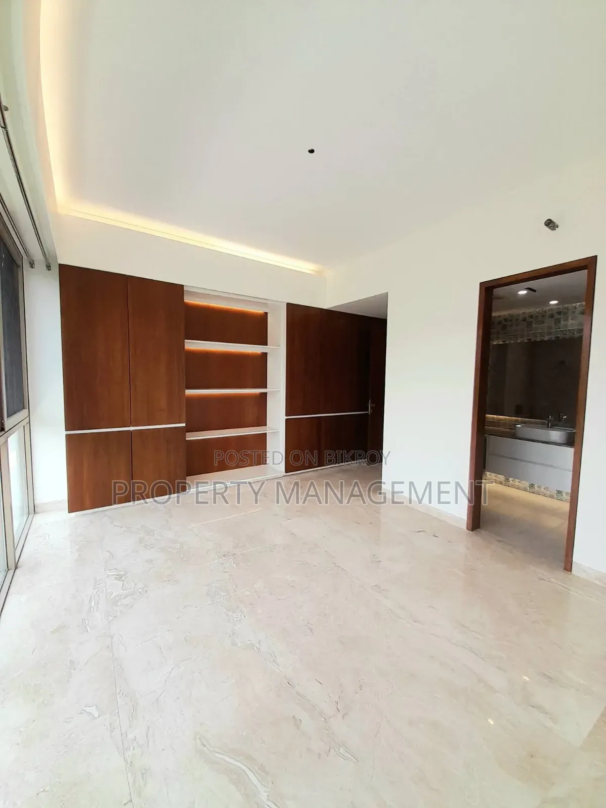 4 Bedroom Apartment in Baridhara for Rent