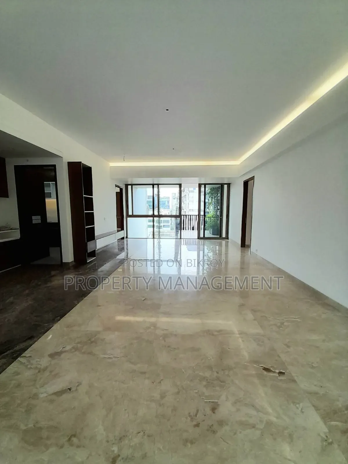 4 Bedroom Apartment in Baridhara for Rent