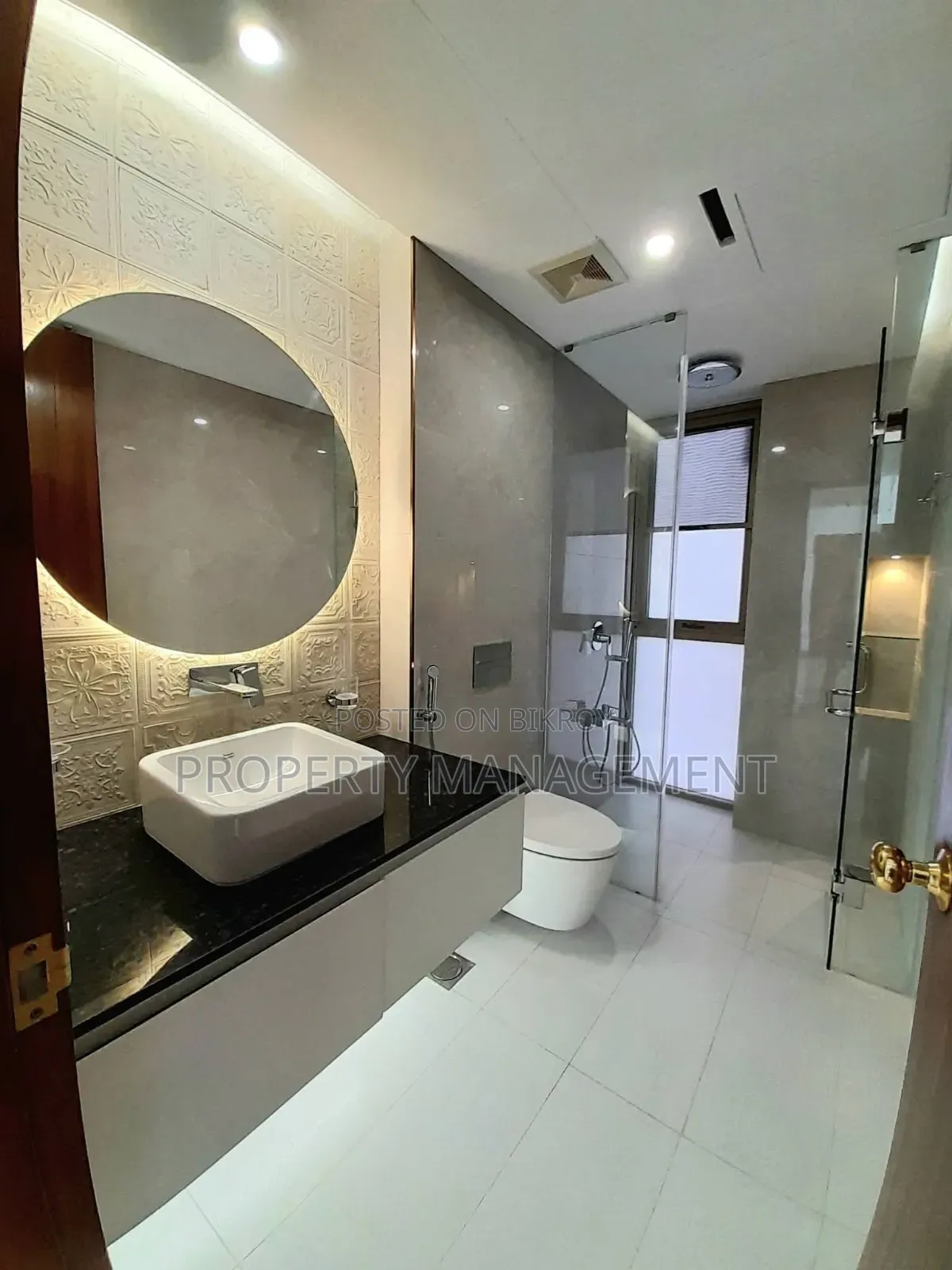 4 Bedroom Apartment in Baridhara for Rent