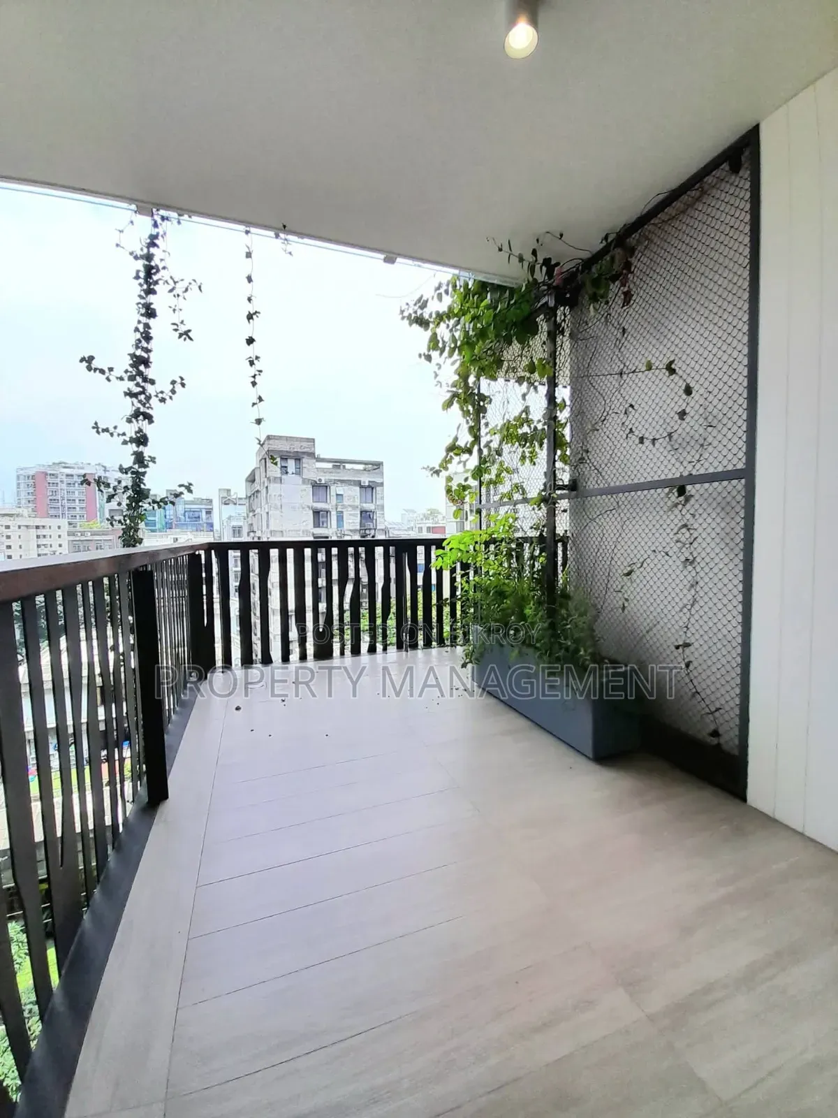 4 Bedroom Apartment in Baridhara for Rent