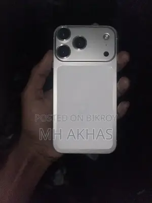 Apple iPhone XR 64 GB White