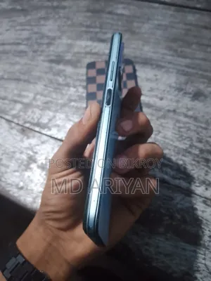 Vivo Y21 128 GB Blue