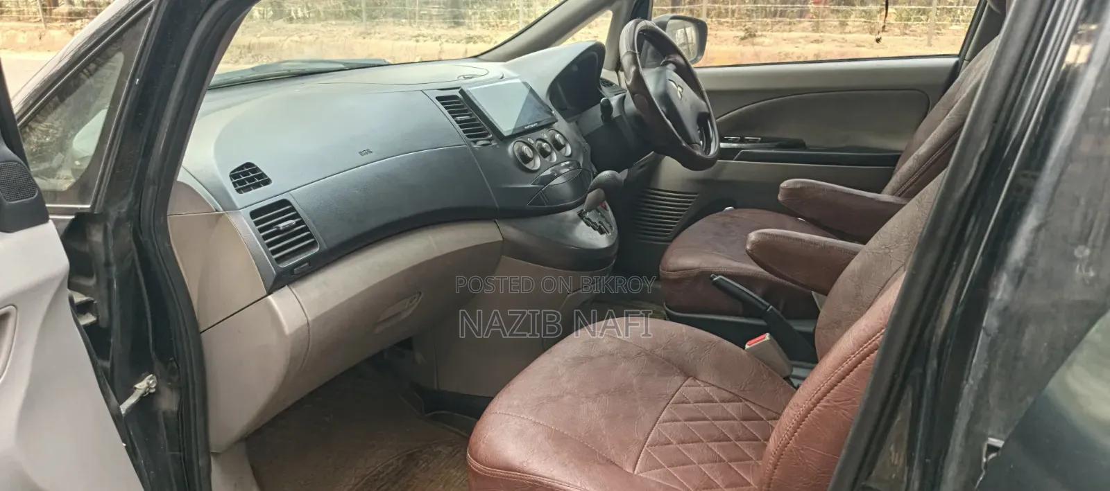 Mitsubishi Grandis 2007 Black