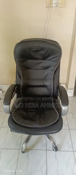 এক্সিকিউটিভ অফিসার চেয়ার
