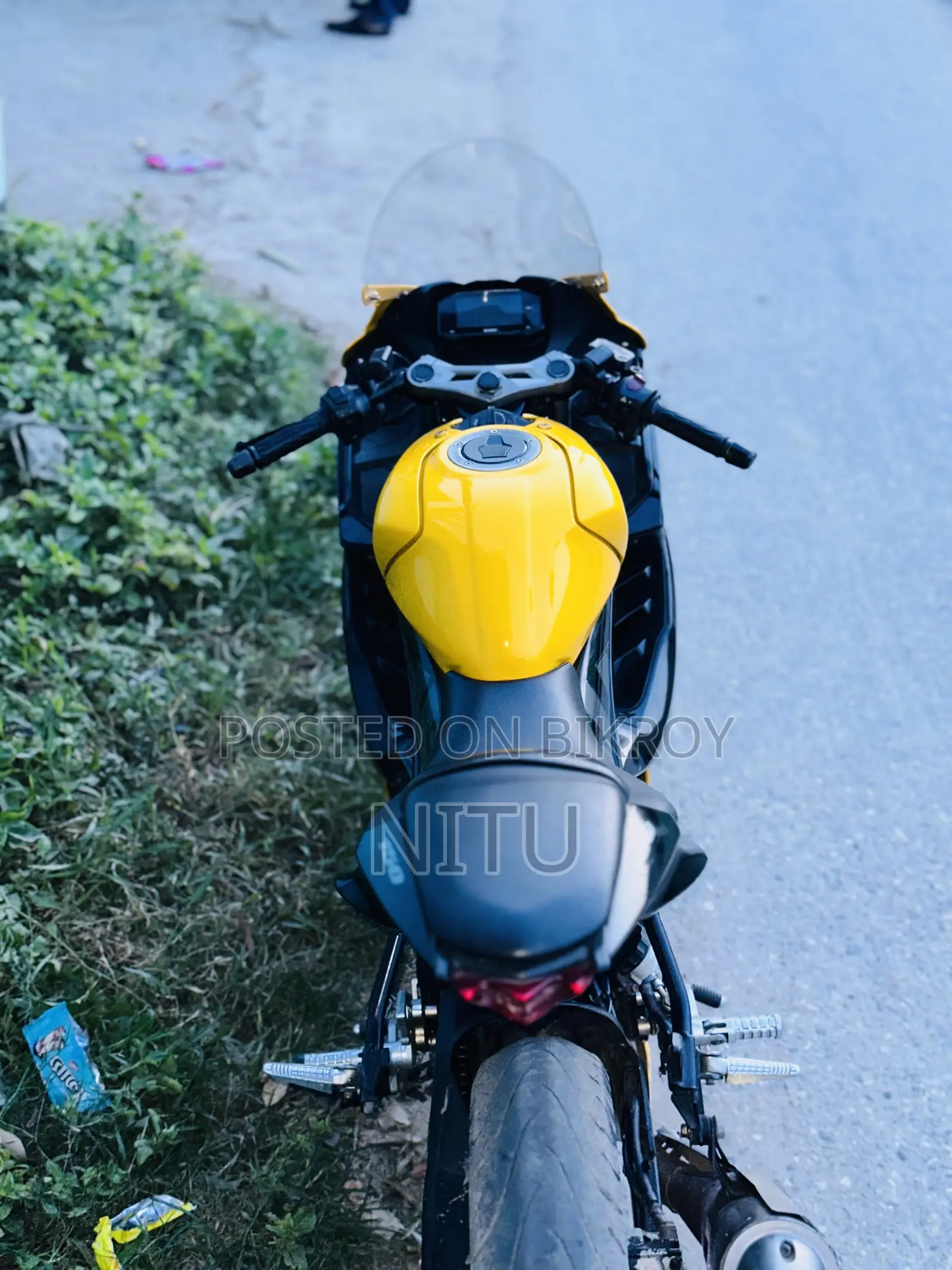 Suzuki GSX-R150 2022 Yellow