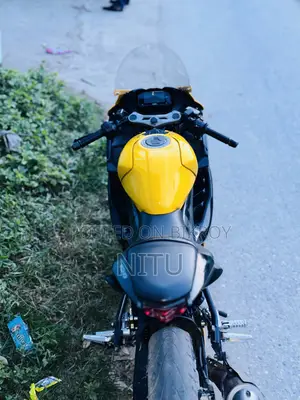 Suzuki GSX-R150 2022 Yellow