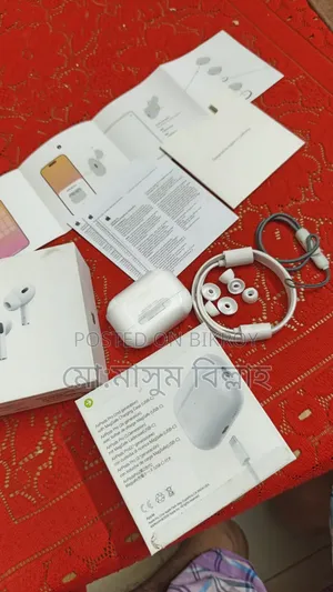 Apple AirPods Pro (2nd Generation) USB-C Charging Case