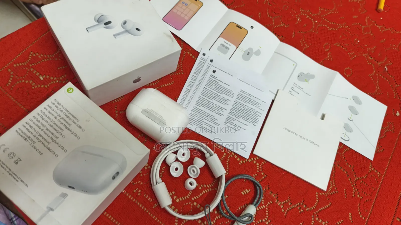 Apple AirPods Pro (2nd Generation) USB-C Charging Case