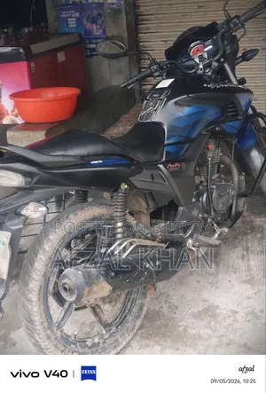 Hero Hunk 2022 Black