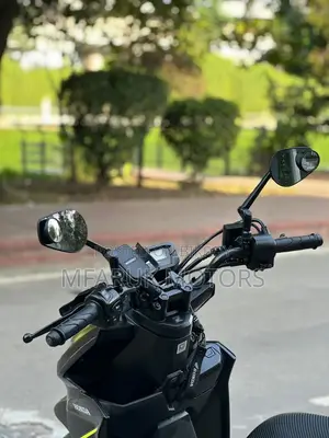 Hero 2026 Black