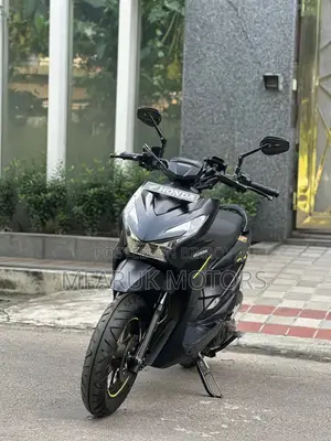 Hero 2026 Black