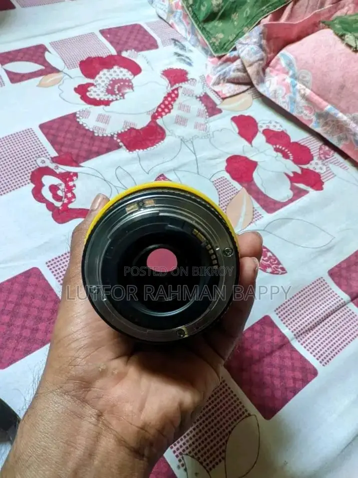 Canon EF 75-300mm Zoom Lens