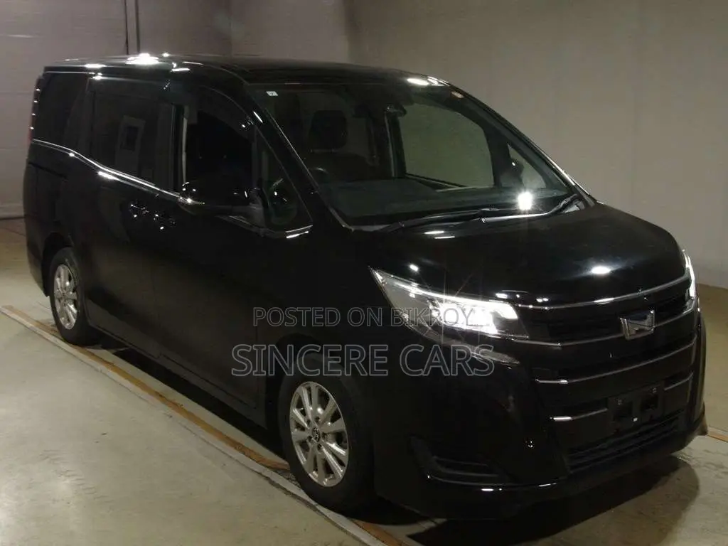 Toyota Noah 2021 Black