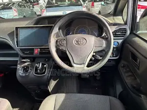 Toyota Noah 2021 Black