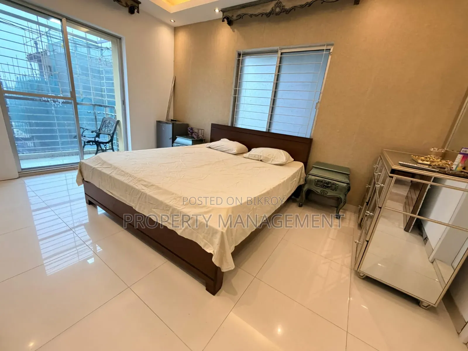 Furnished 3bdrm Apartment in Gulshan for Rent