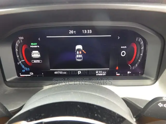 Nissan X-Trail 2023 Gold