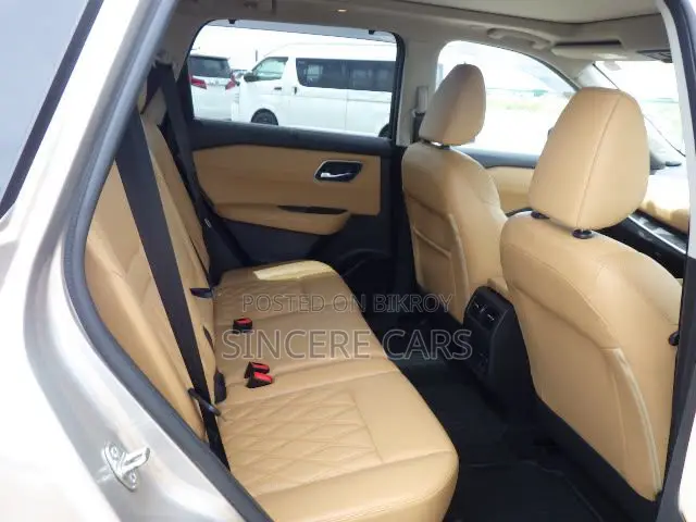 Nissan X-Trail 2023 Gold