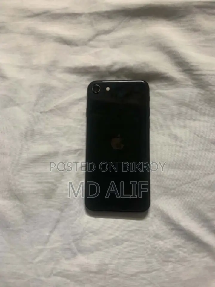 Apple iPhone SE (2020) 64 GB Black