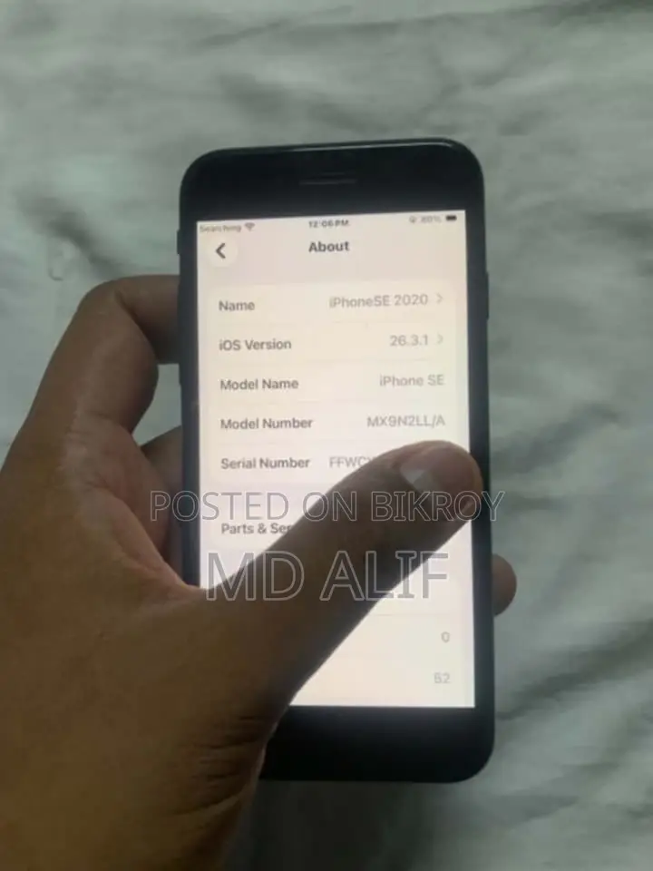 Apple iPhone SE (2020) 64 GB Black
