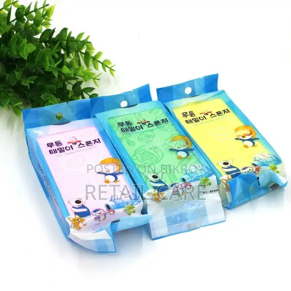 Soft Body Exfoliating Sponge for Bathing Shower Random Color