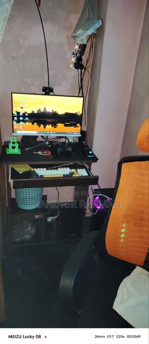 Desktop Computer Gigabyte 8GB AMD Ryzen HDD+SSD 1T