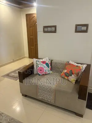 6 Seater sofa. Very Good condition. Hatil Brand.