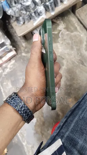 Apple iPhone 13 128 GB Green