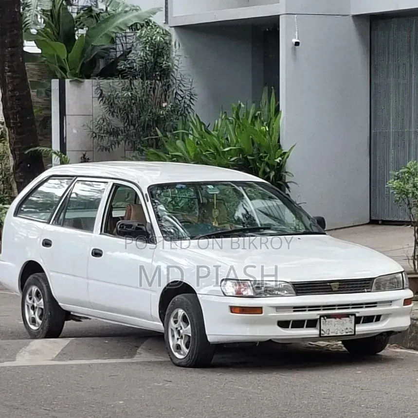 Toyota Corolla II 1999 White