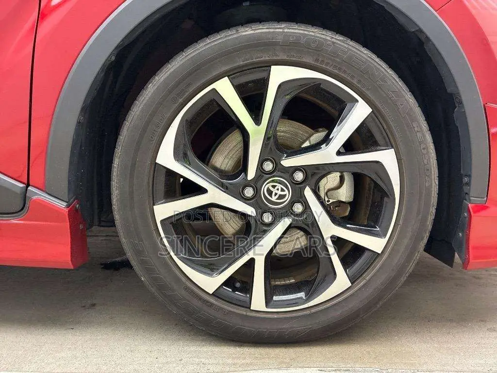 Toyota C-Hr 2021 Red